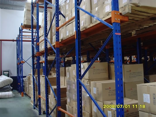 貫通式貨（huò）架