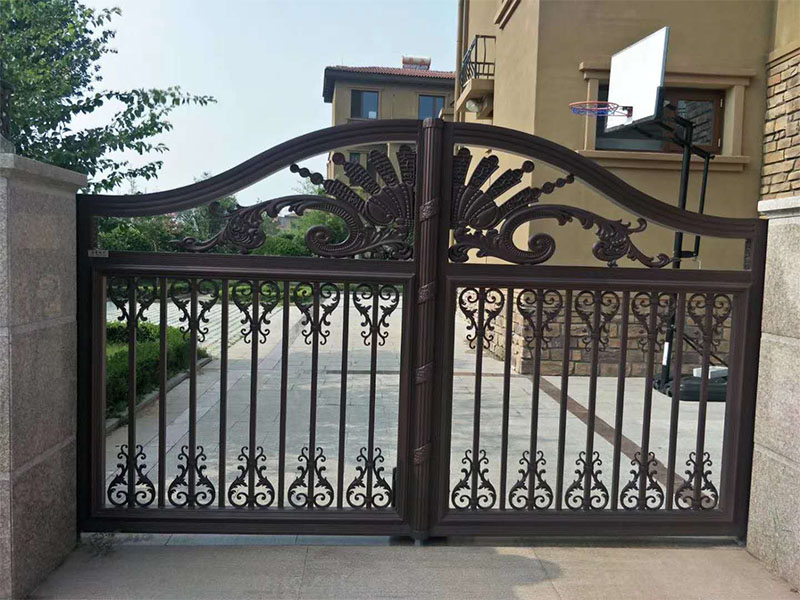 鋁藝大門（mén）