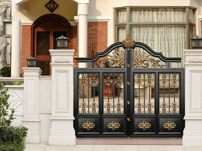 鋁（lǚ）藝大門